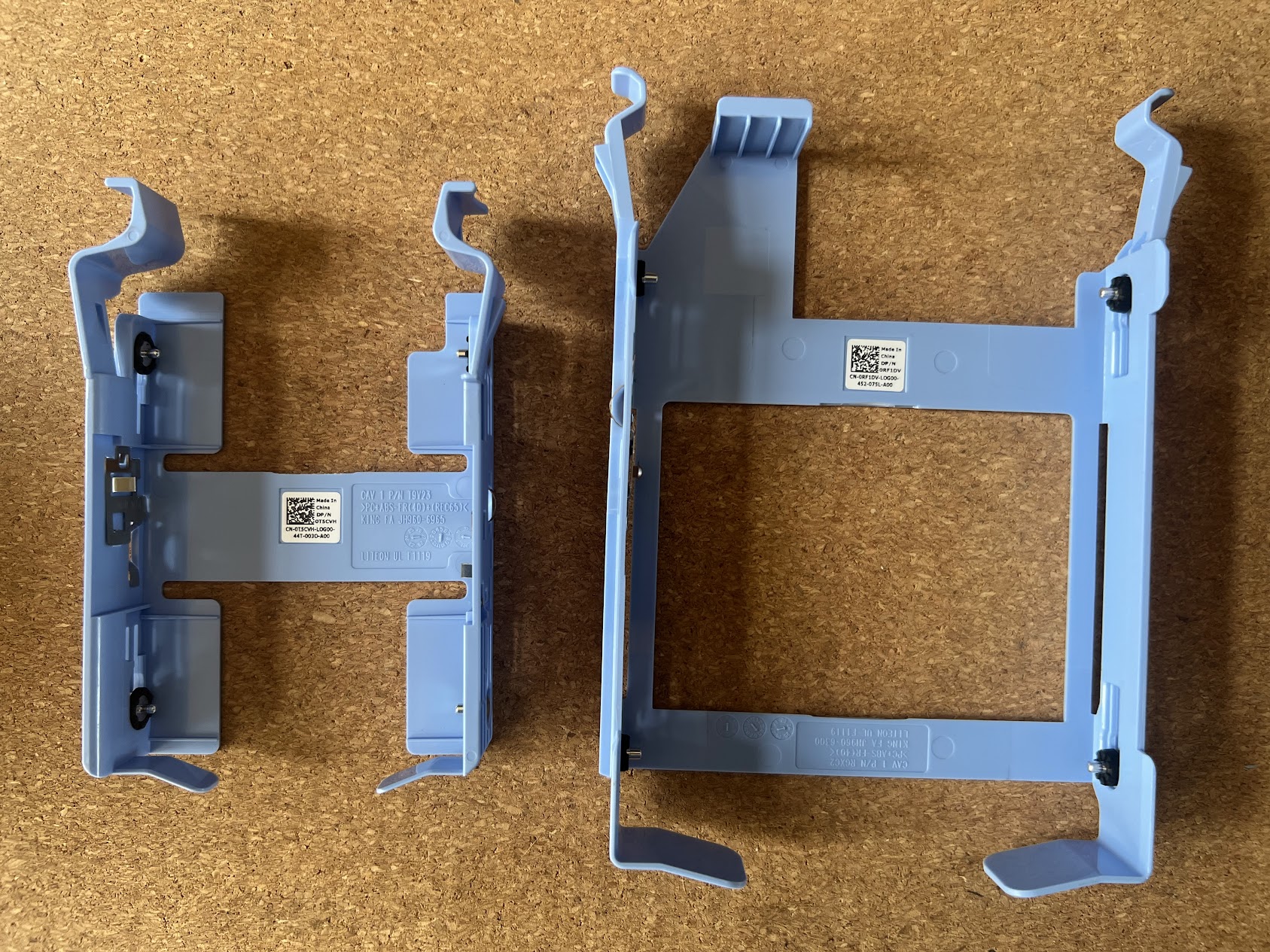 Photo of the dell 2.5 inch and 3.5 inch hard disk caddies for my Dell Poweredge T160